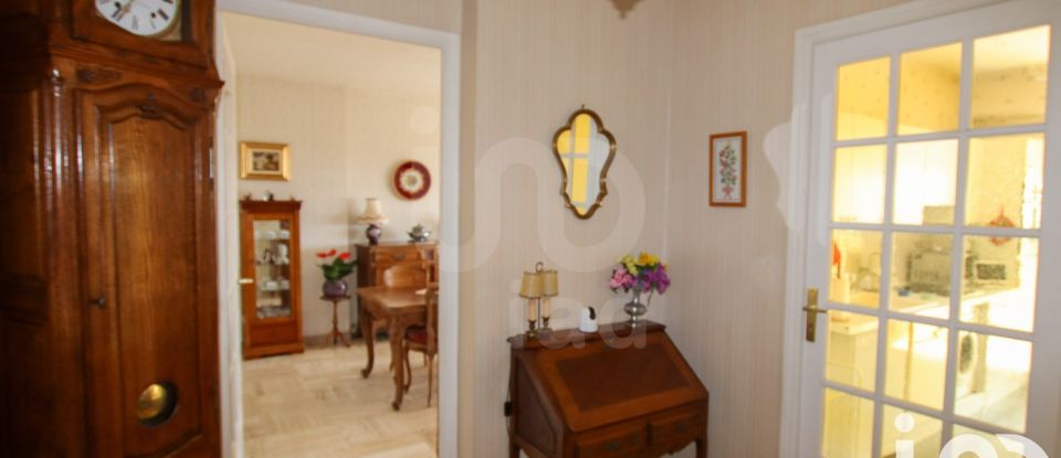 Apartment 3 rooms of 82 m² in Vence (06140)