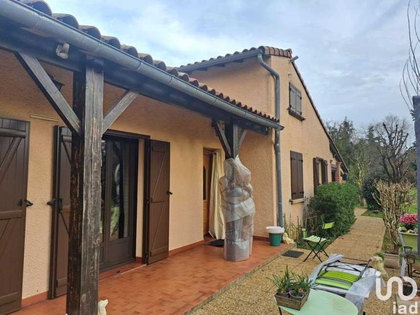 House 4 rooms of 173 m² in Montauban (82000)