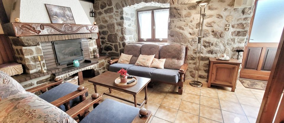 Village house 4 rooms of 85 m² in Dornas (07160)