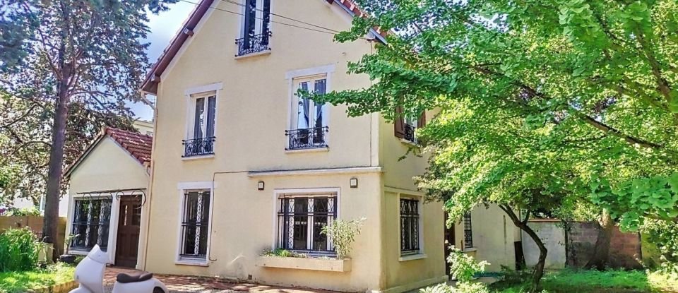 House 6 rooms of 190 m² in Neuilly-Plaisance (93360)