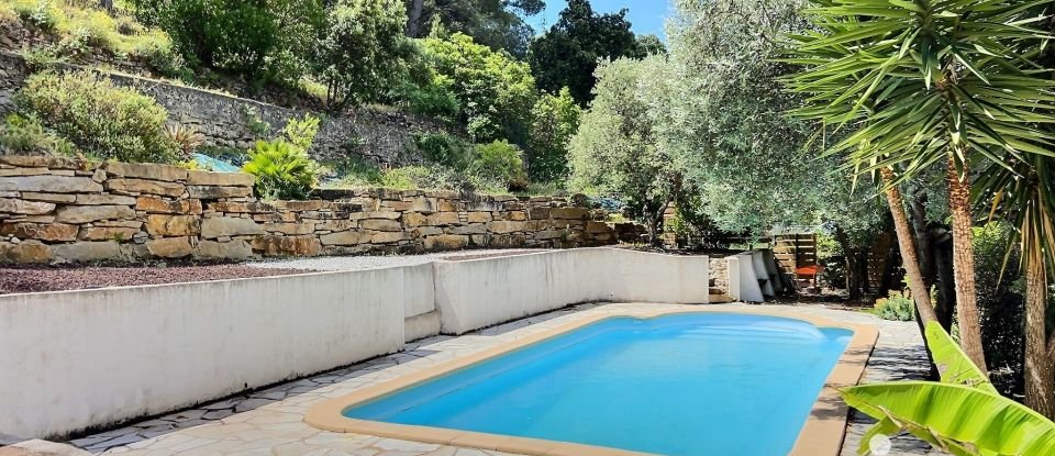 Maison traditionnelle 5 pièces de 163 m² à Aubagne (13400)