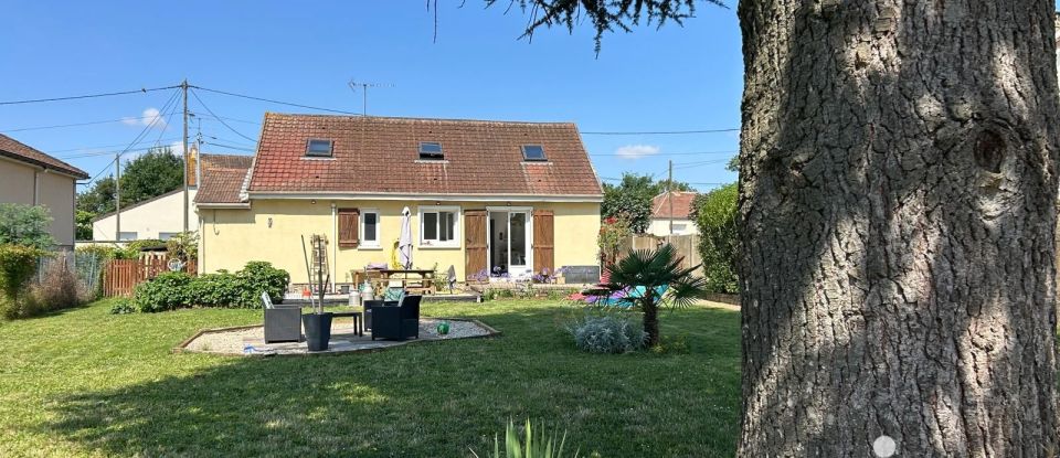 House 5 rooms of 86 m² in Angerville (91670)