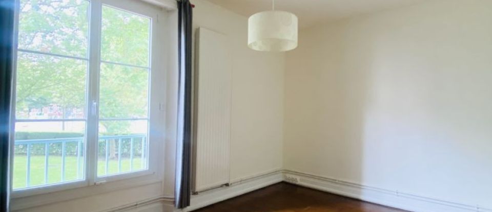 Apartment 3 rooms of 97 m² in Amiens (80000)