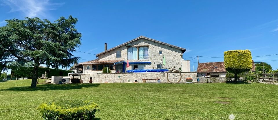 Maison de campagne 8 pièces de 316 m² à Labastide-Castel-Amouroux (47250)