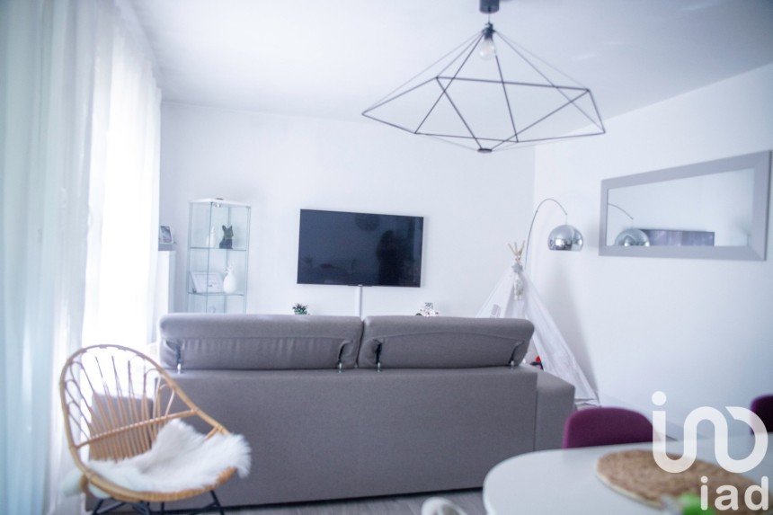 Apartment 3 rooms of 62 m² in Marseille (13011)