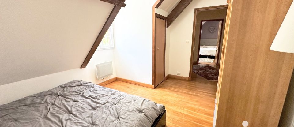 Maison 6 pièces de 130 m² à Lardy (91510)