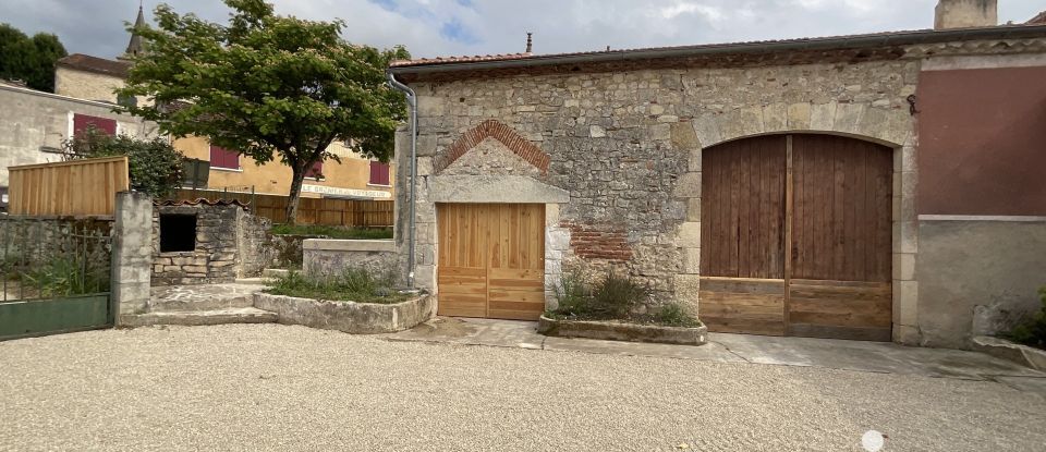 Village house 4 rooms of 130 m² in Grézels (46700)