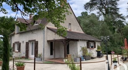 Traditional house 5 rooms of 117 m² in Mont-près-Chambord (41250)