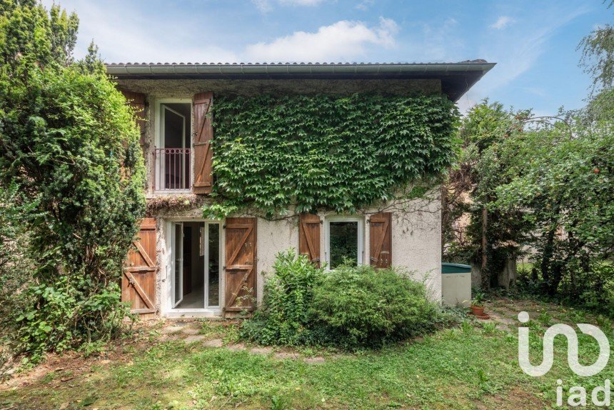 House 5 rooms of 98 m² in Gières (38610)