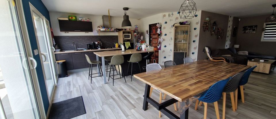 Maison 5 pièces de 106 m² à JUGON-LES-LACS (22270)