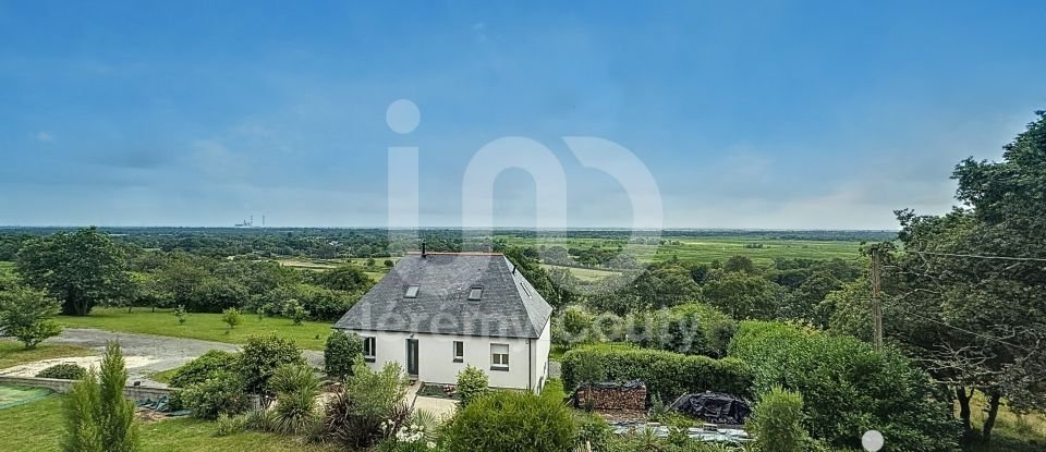 Maison 8 pièces de 167 m² à Savenay (44260)