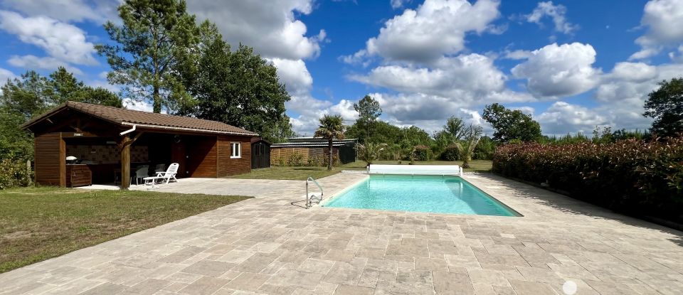 Maison traditionnelle 8 pièces de 230 m² à Rion-des-Landes (40370)