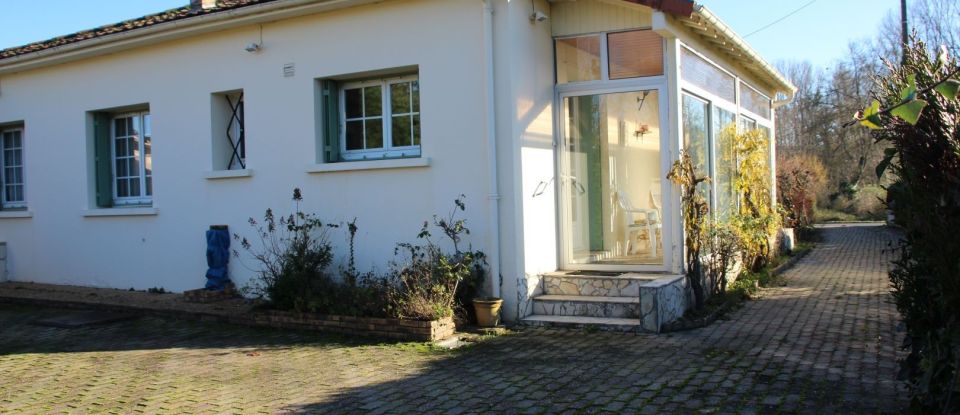 House 4 rooms of 92 m² in Cours-de-Pile (24520)