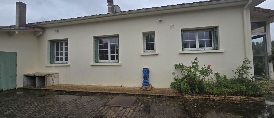 Maison 4 pièces de 92 m² à Cours-de-Pile (24520)