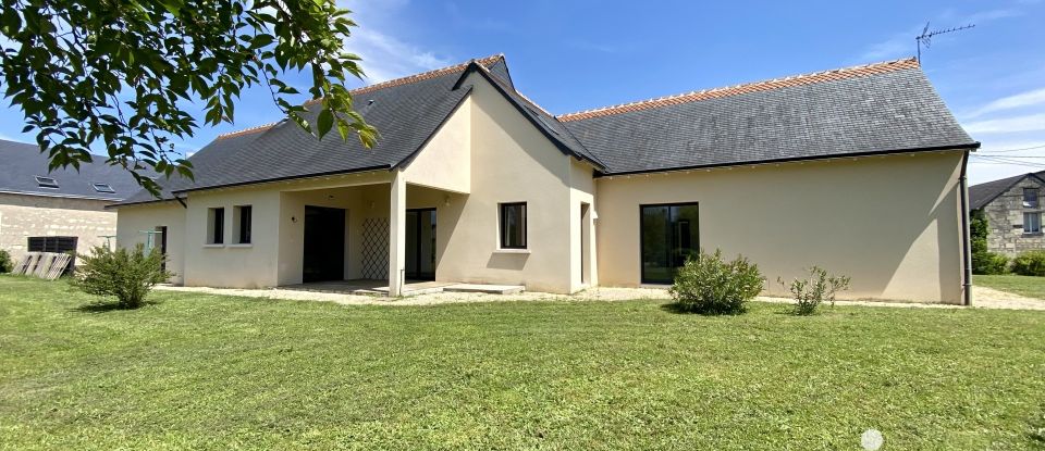 Maison 5 pièces de 218 m² à Savigny-en-Véron (37420)