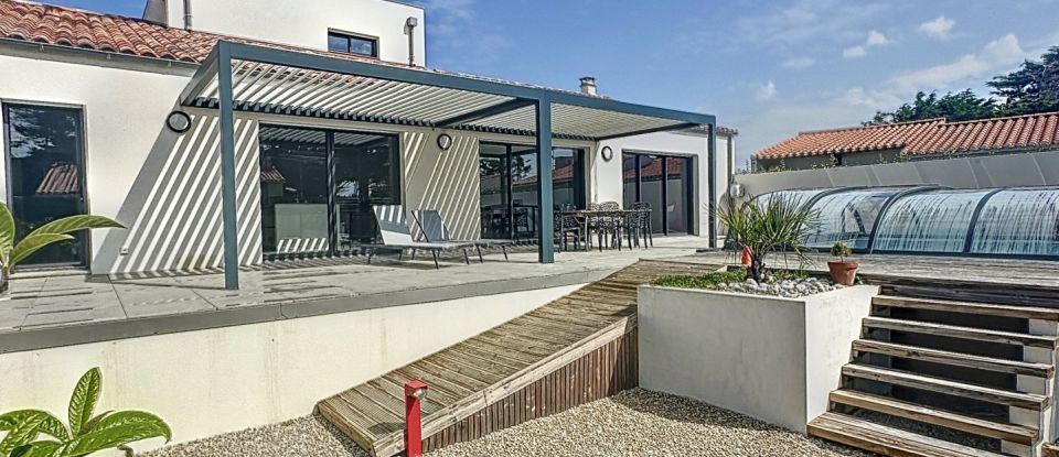 Maison 8 pièces de 172 m² à Bretignolles-sur-Mer (85470)