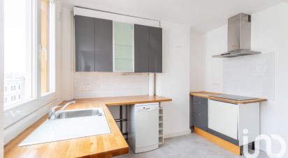 Appartement 3 pièces de 56 m² à Paris (75017)