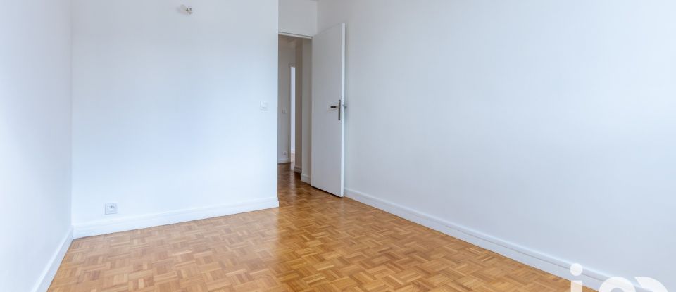 Appartement 3 pièces de 56 m² à Paris (75017)