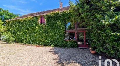 Domaine 14 pièces de 440 m² à Devay (58300)