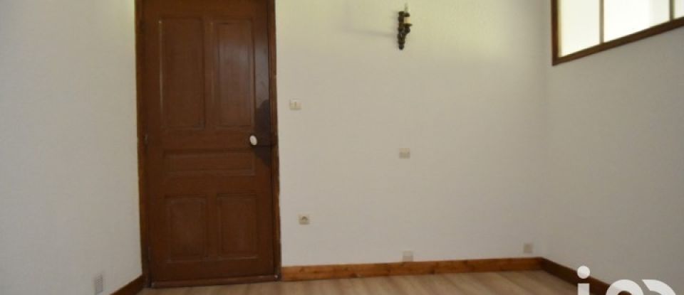 Village house 5 rooms of 114 m² in Tréminis (38710)