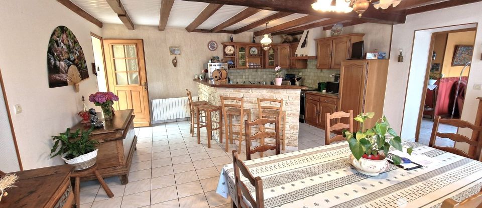 Country house 5 rooms of 113 m² in Archingeay (17380)