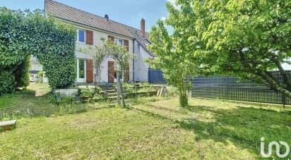 House 5 rooms of 92 m² in Saint-Pourçain-sur-Sioule (03500)