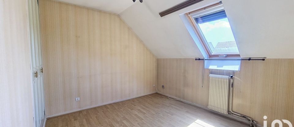 Maison 5 pièces de 92 m² à Saint-Pourçain-sur-Sioule (03500)