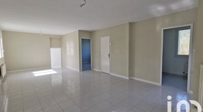 Maison 3 pièces de 77 m² à Oulches (36800)