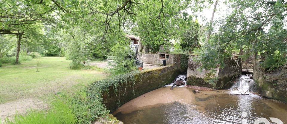 Moulin 7 pièces de 193 m² à Orignolles (17210)