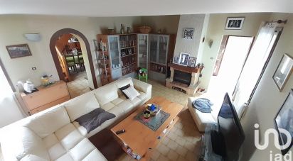 House 5 rooms of 144 m² in Authon (41310)