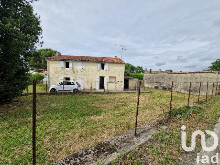 House 4 rooms of 130 m² in Vérines (17540)