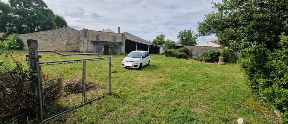 Maison 4 pièces de 130 m² à Vérines (17540)