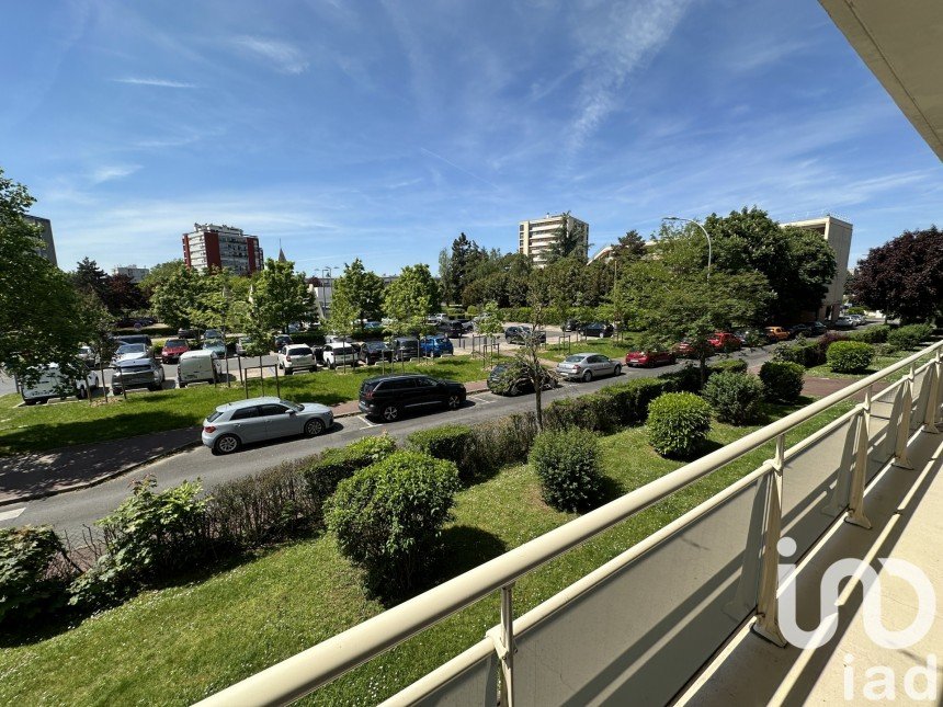 Apartment 3 rooms of 60 m² in Le Mée-sur-Seine (77350)