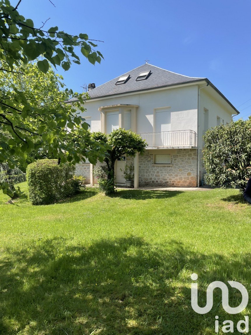 Traditional house 5 rooms of 165 m² in Allassac (19240)