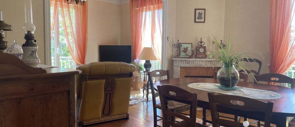 Traditional house 5 rooms of 165 m² in Allassac (19240)