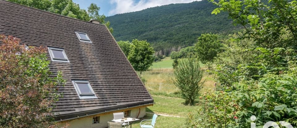 House 5 rooms of 161 m² in Lans-en-Vercors (38250)