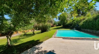 Traditional house 5 rooms of 195 m² in Aix-en-Provence (13090)