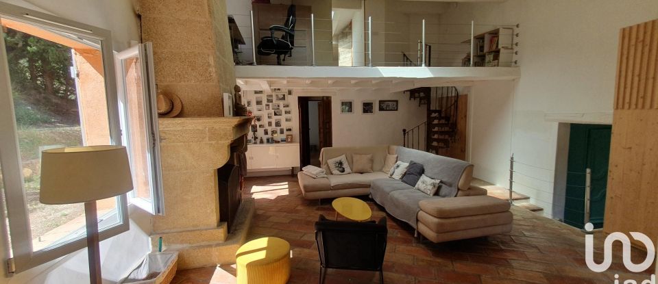 Maison traditionnelle 5 pièces de 195 m² à Aix-en-Provence (13090)