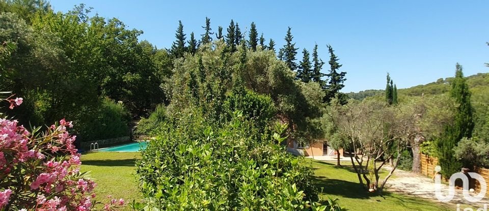 Maison traditionnelle 5 pièces de 195 m² à Aix-en-Provence (13090)