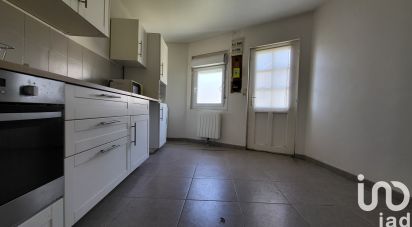 Maison 3 pièces de 75 m² à Neuillé-le-Lierre (37380)