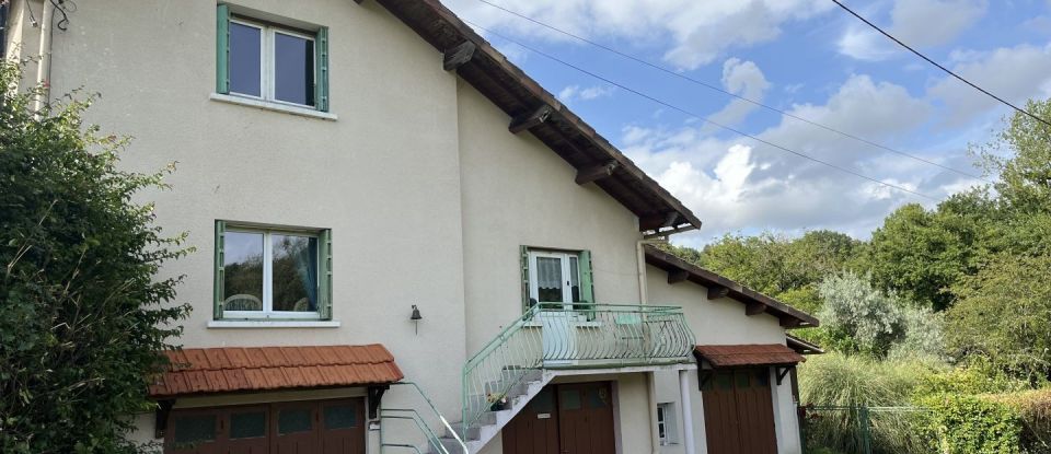 Maison 5 pièces de 120 m² à Nanteuil-en-Vallée (16700)