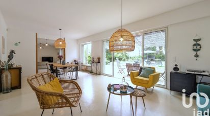 Maison 5 pièces de 180 m² à Roquefort-les-Pins (06330)