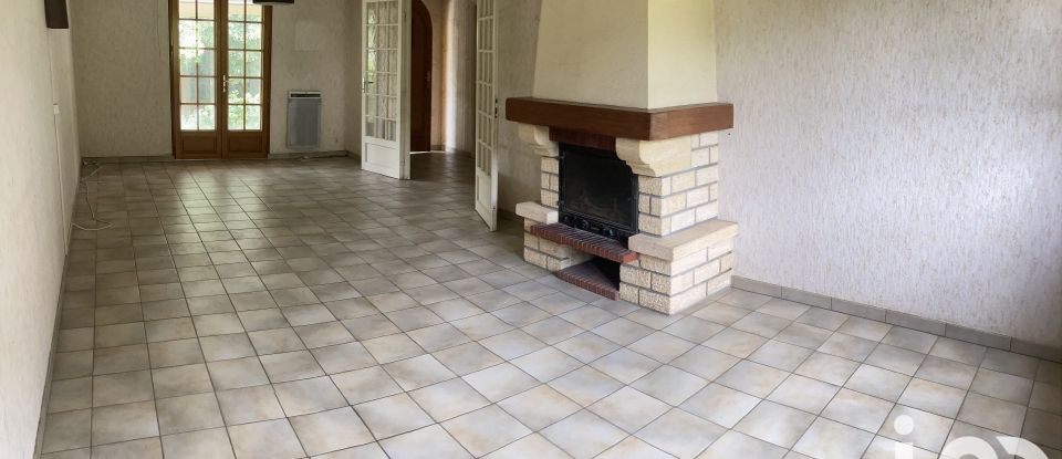 House 6 rooms of 112 m² in Saumur (49400)