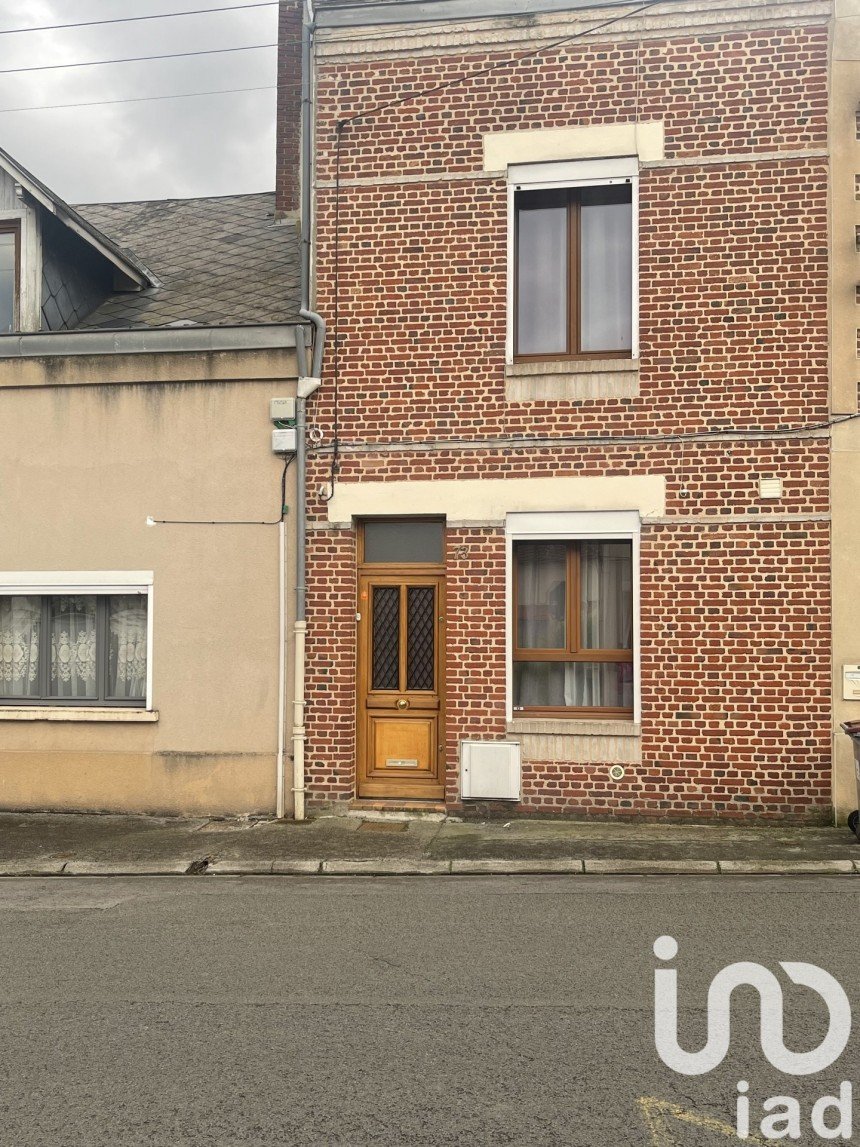 Town house 4 rooms of 110 m² in Saint-Quentin (02100)