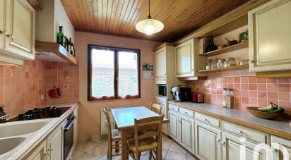 House 4 rooms of 88 m² in Saint-Victor-de-Cessieu (38110)