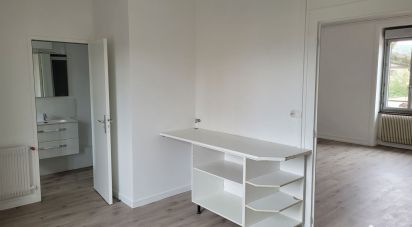 Appartement 3 pièces de 83 m² à Sain-Bel (69210)