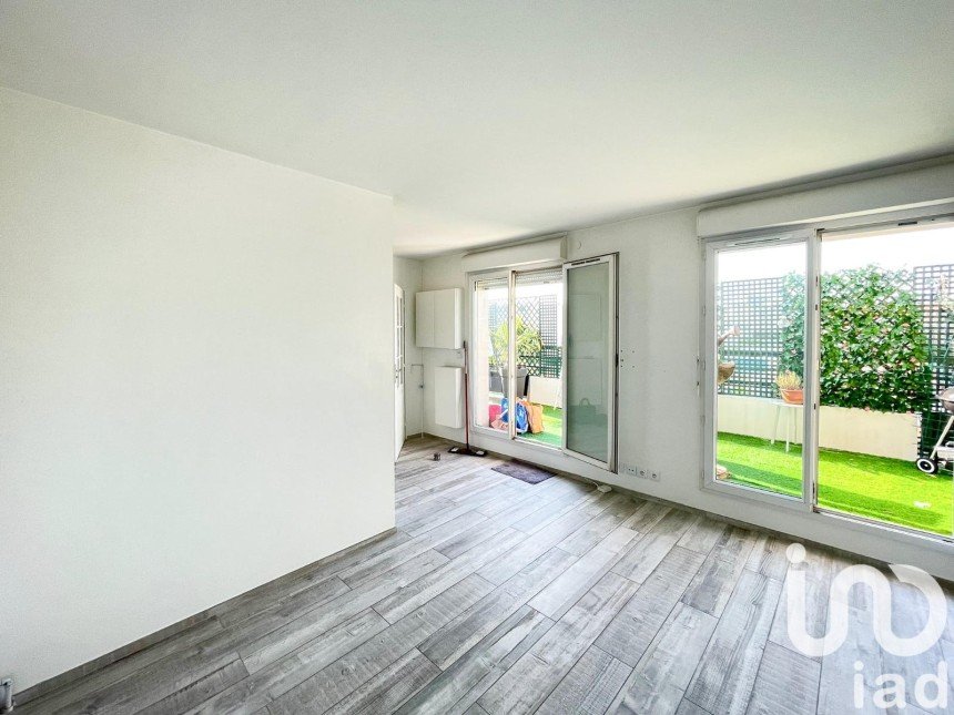 Studio 1 pièce de 30 m² à Colombes (92700)