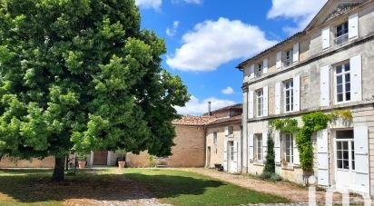 Mansion 17 rooms of 417 m² in Julienne (16200)