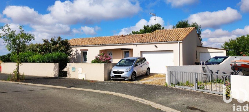 Maison traditionnelle 5 pièces de 125 m² à Saint-Ouen-d'Aunis (17230)