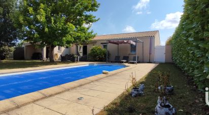 Traditional house 5 rooms of 125 m² in Saint-Ouen-d'Aunis (17230)